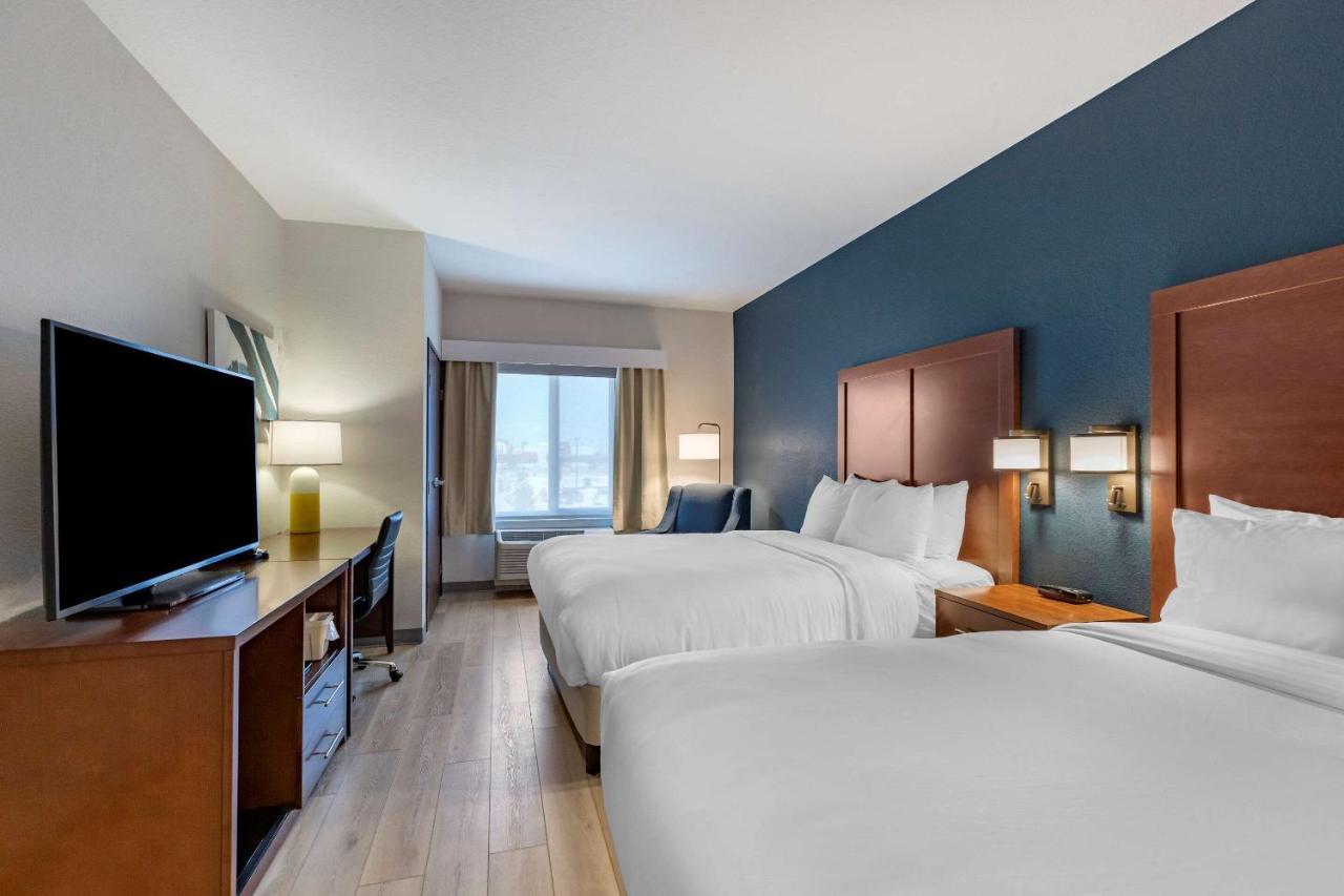 Comfort Inn & Suites Bennett Strasburg Екстериор снимка